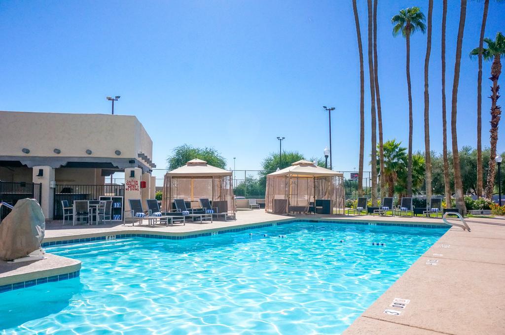 Four Points By Sheraton Phoenix South Mountain Extérieur photo