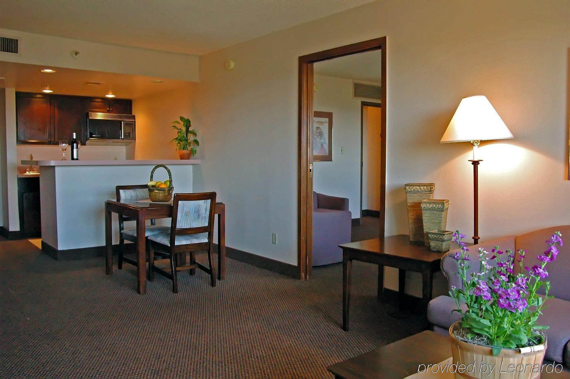 Four Points By Sheraton Phoenix South Mountain Extérieur photo